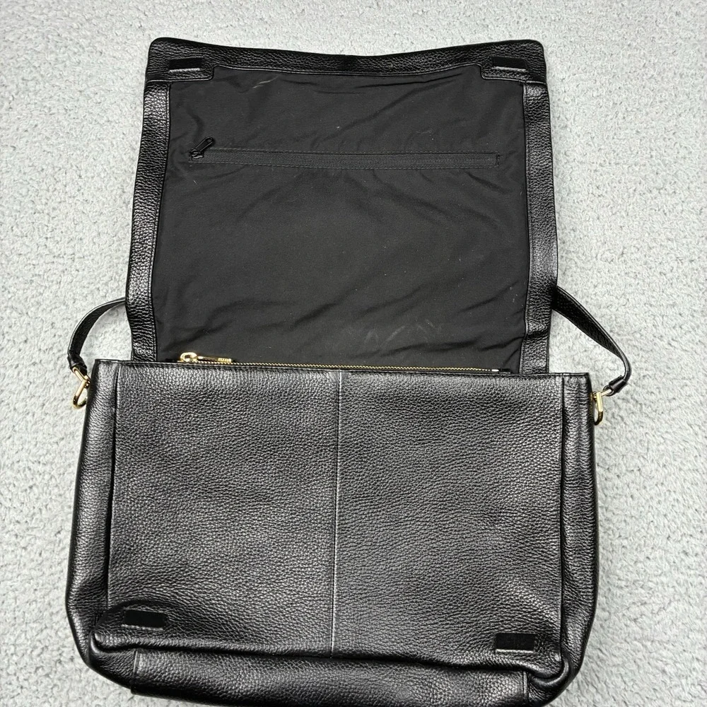 ECCO Extra Large Pinch Black Leather Shoulder Crossbody Bag Gold Hardware